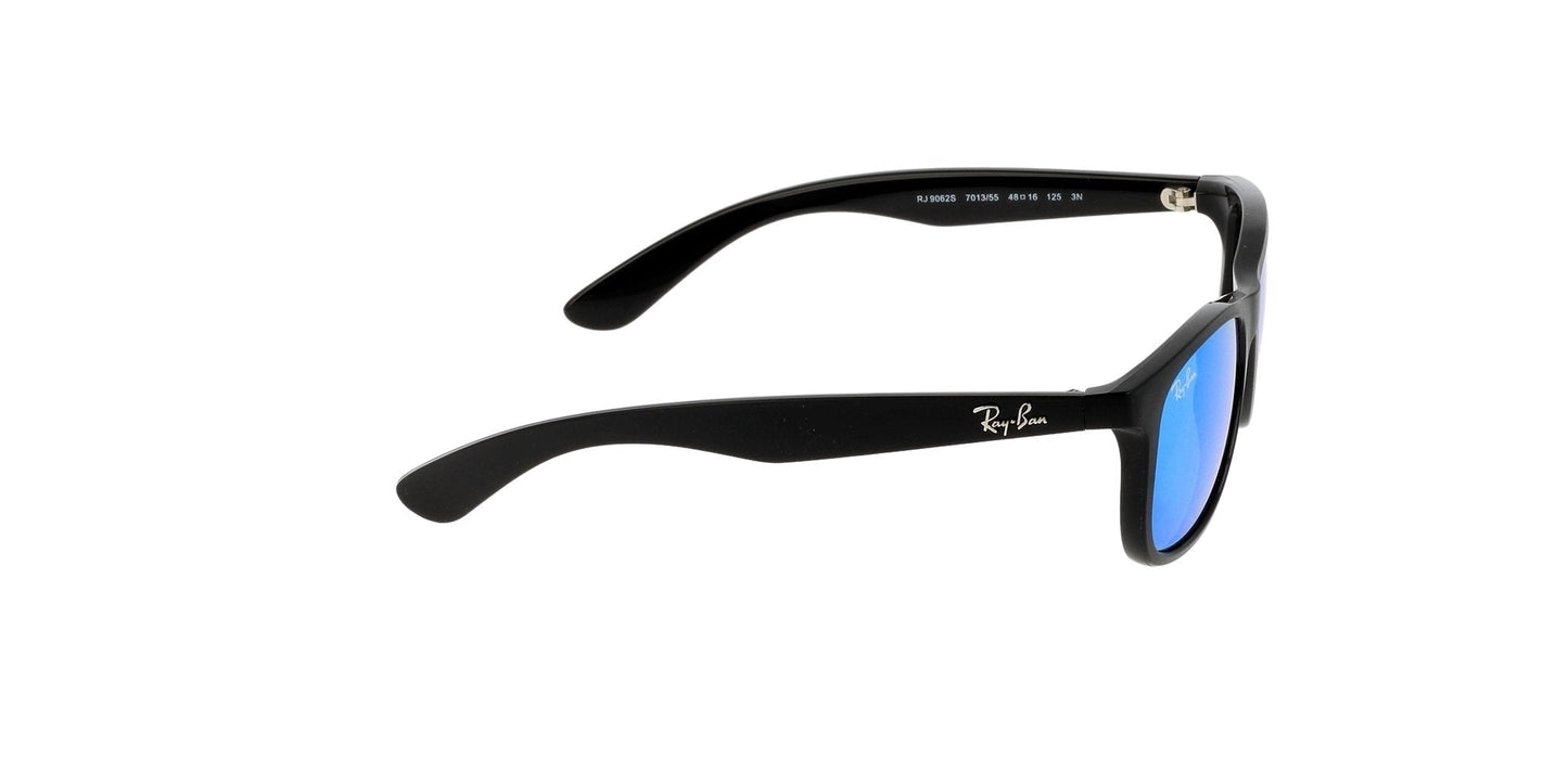 Lentes de Sol Ray Ban Junior RB9062S Negro-Más Visión México