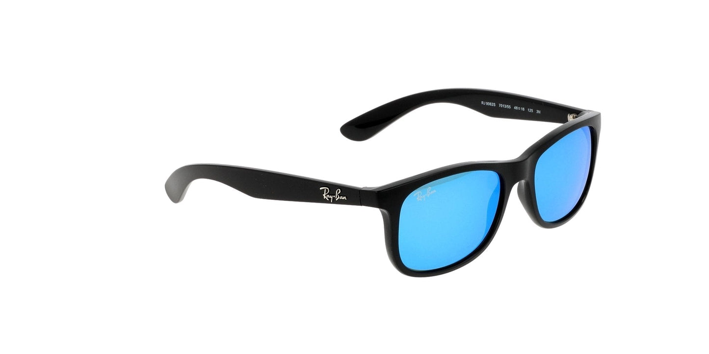 Lentes de Sol Ray Ban Junior RB9062S Negro-Más Visión México
