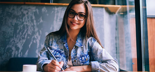 RAZONES PARA ADQUIRIR UN SEGUNDO PAR DE LENTES