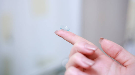 Cómo limpiar lentes de contacto