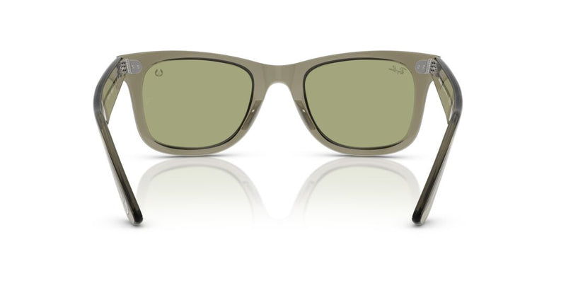 Lentes de Sol Ray Ban Star Wars™ -  Master Yoda Wayfarer Verde